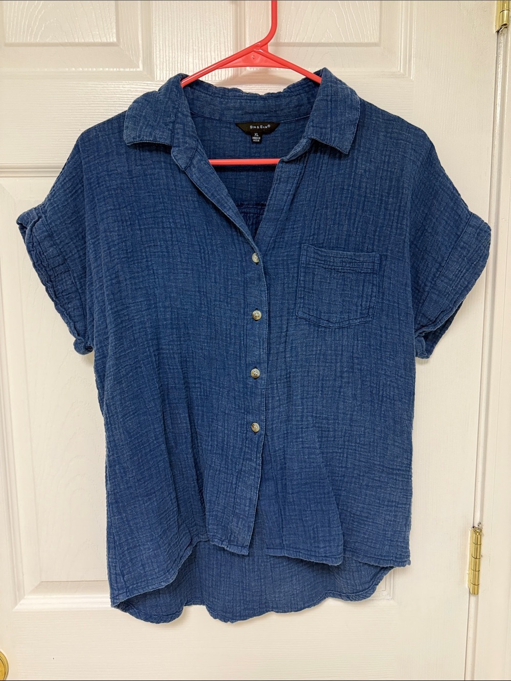 Soft Textured Navy Short-Sleeve Button-Down Shirt